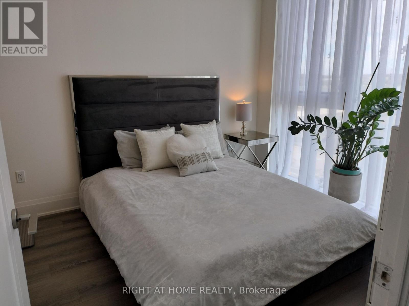 617 - 9000 Jane Street N, Vaughan (Concord), Ontario  L4M 2M9 - Photo 13 - N12861316