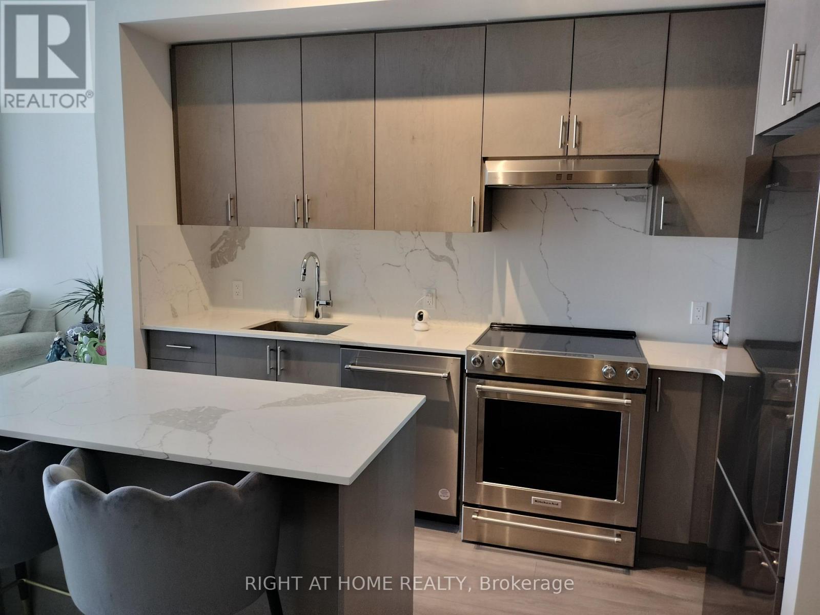 617 - 9000 Jane Street N, Vaughan (Concord), Ontario  L4M 2M9 - Photo 5 - N12861316