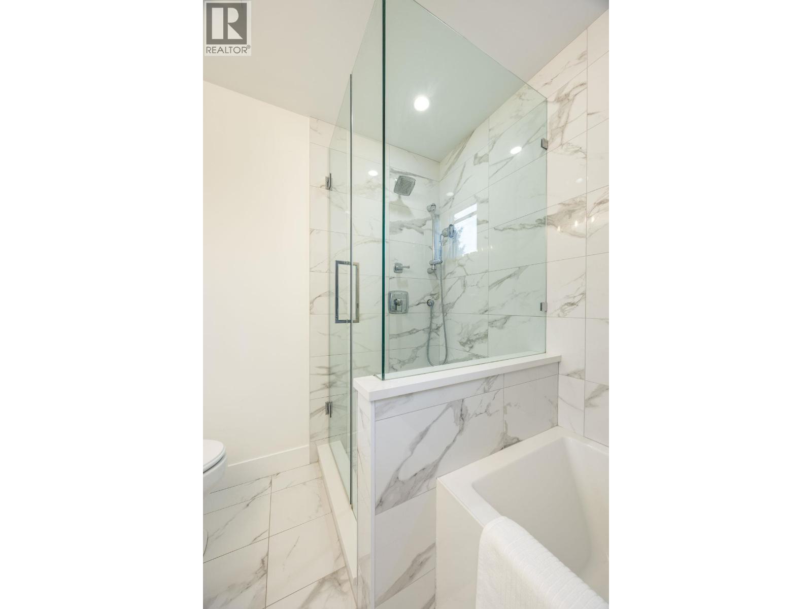 220 Sixth Avenue, New Westminster, British Columbia  V3L 1T6 - Photo 22 - R3097337