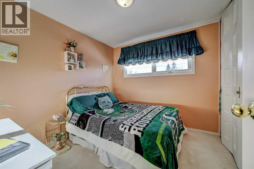 762 Lebel Street, Pincher Creek, Alberta  T0K 1W0 - Photo 10 - A2277520