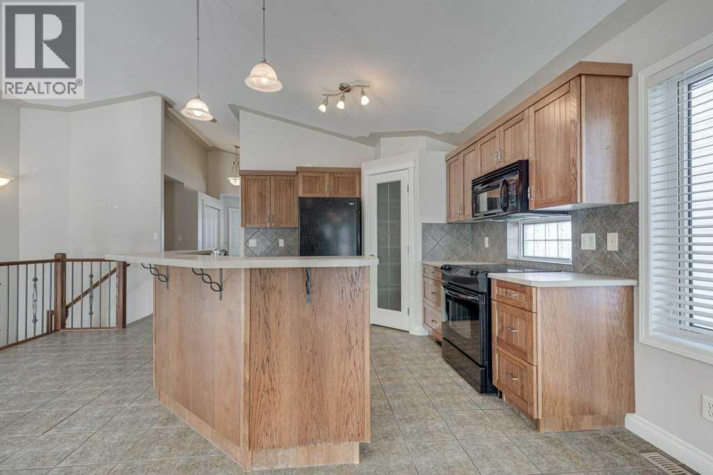 9 Assinger Avenue, Red Deer, Alberta  T4R 3L1 - Photo 10 - A2289764