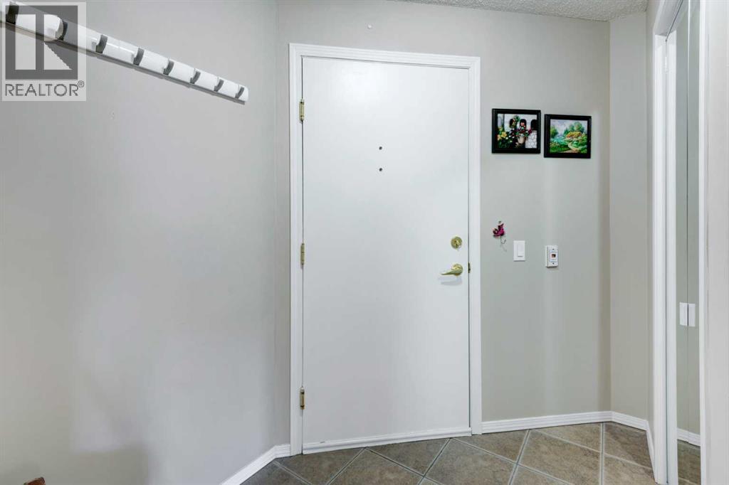 301, 3301 Millrise Point Sw, Calgary, Alberta  T2Y 3W4 - Photo 4 - A2280607