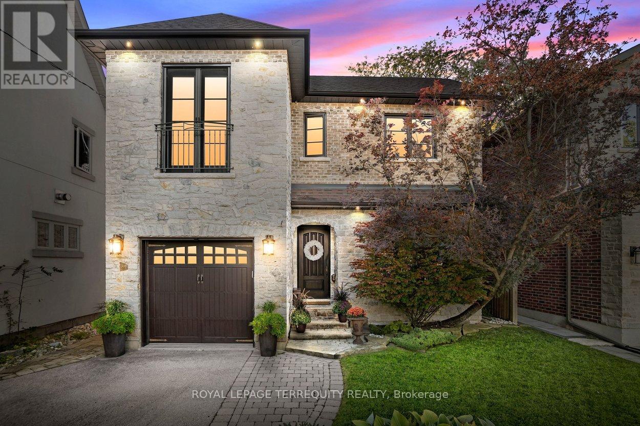 12 ELLIOTT AVENUE, Toronto, Ontario