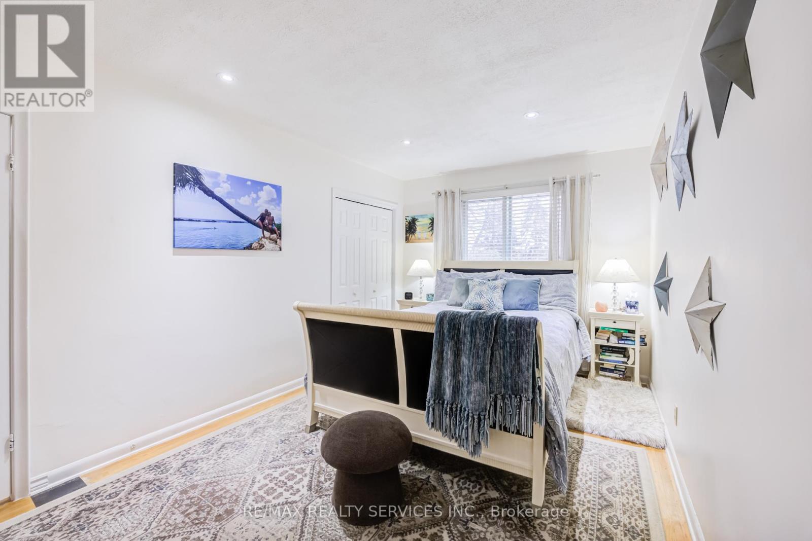 761 Sunset Road, Burlington, Ontario  L7T 3X3 - Photo 21 - W12861402