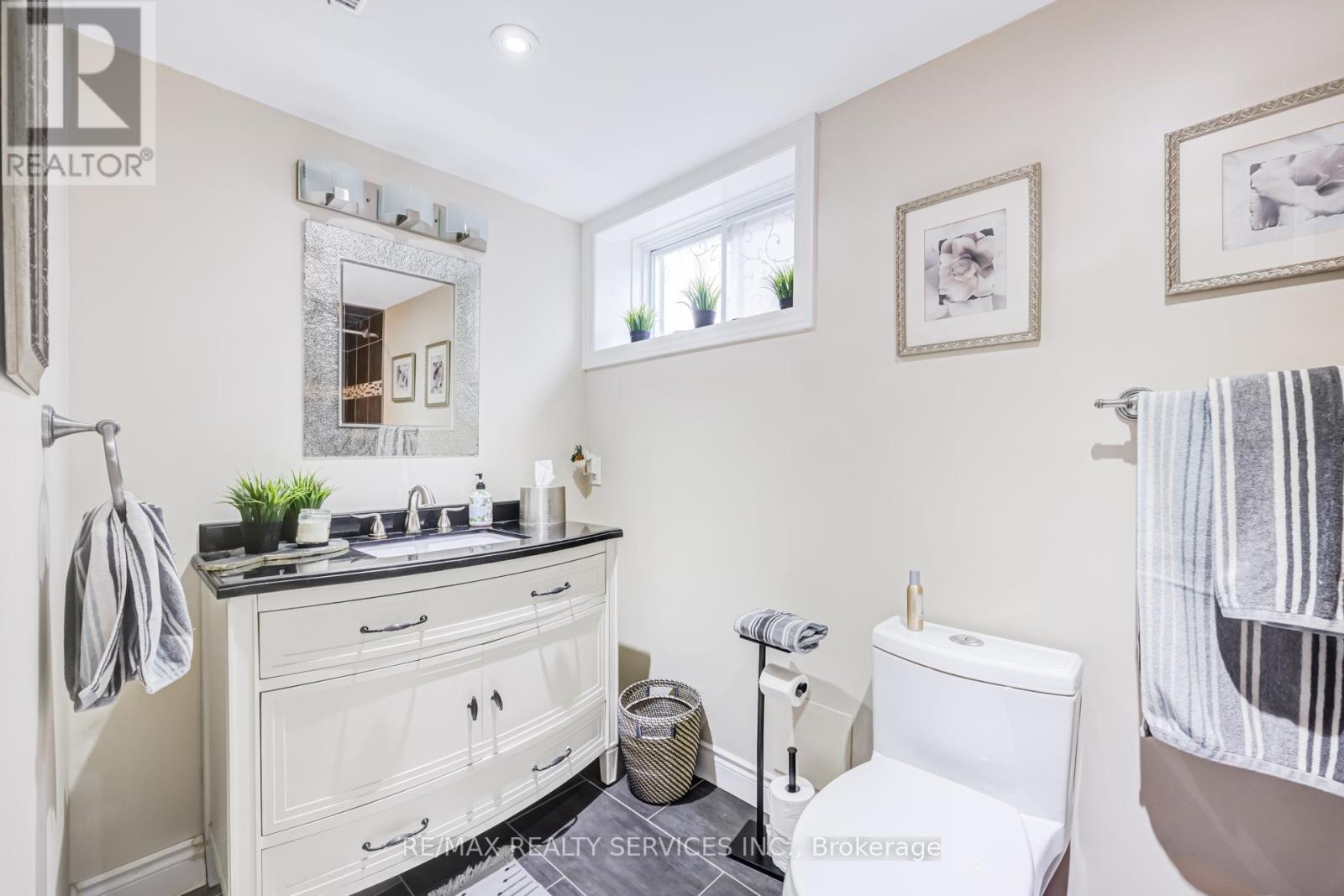 761 Sunset Road, Burlington, Ontario  L7T 3X3 - Photo 34 - W12861402