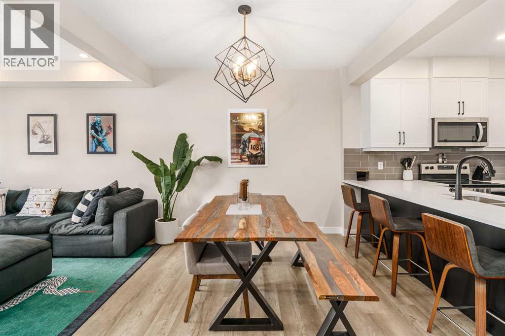 915 Crestridge Common Sw, Calgary, Alberta  T3B 6L6 - Photo 10 - A2284146