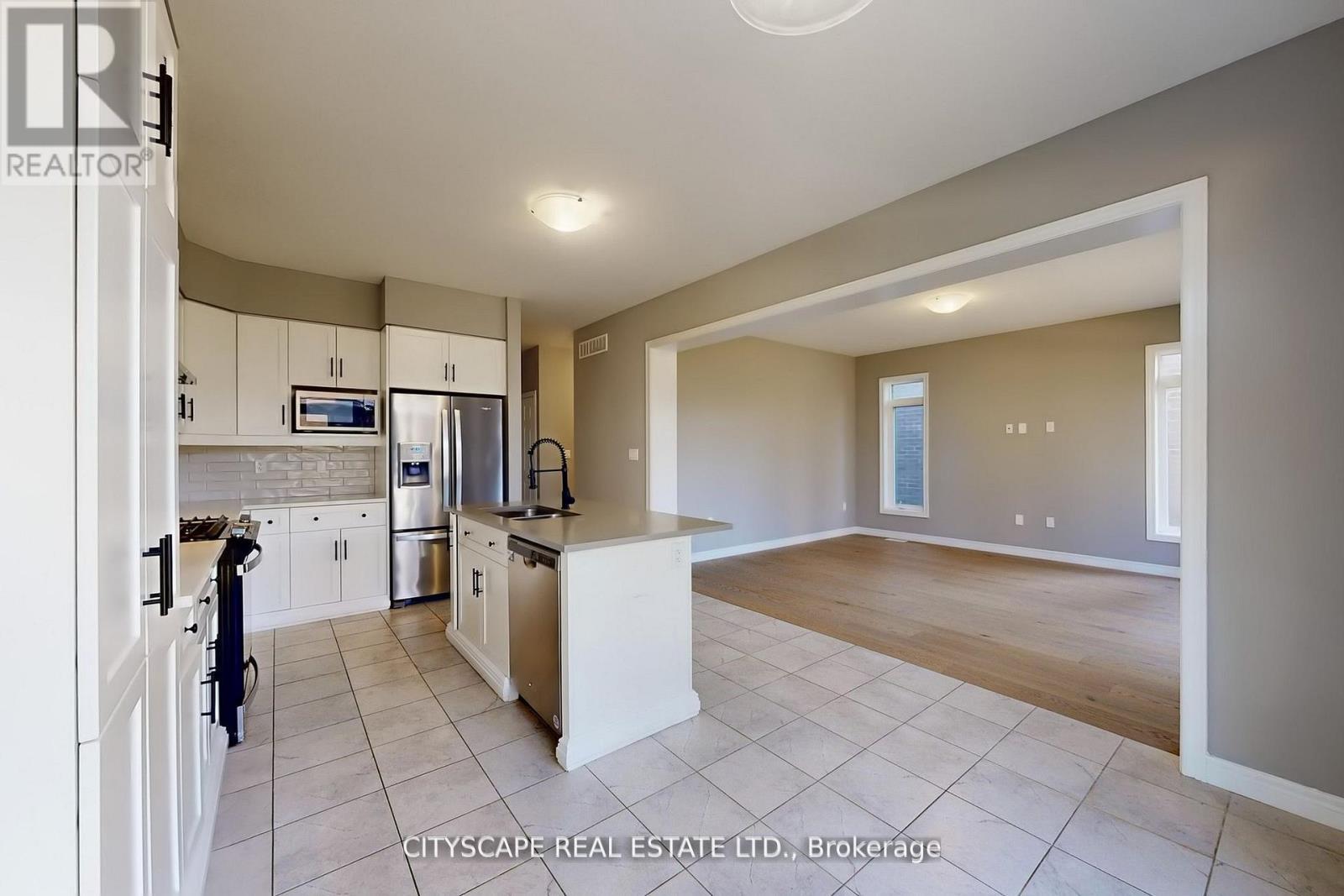 100 Tartan Avenue, Kitchener, Ontario  N2R 0N5 - Photo 12 - X12861370