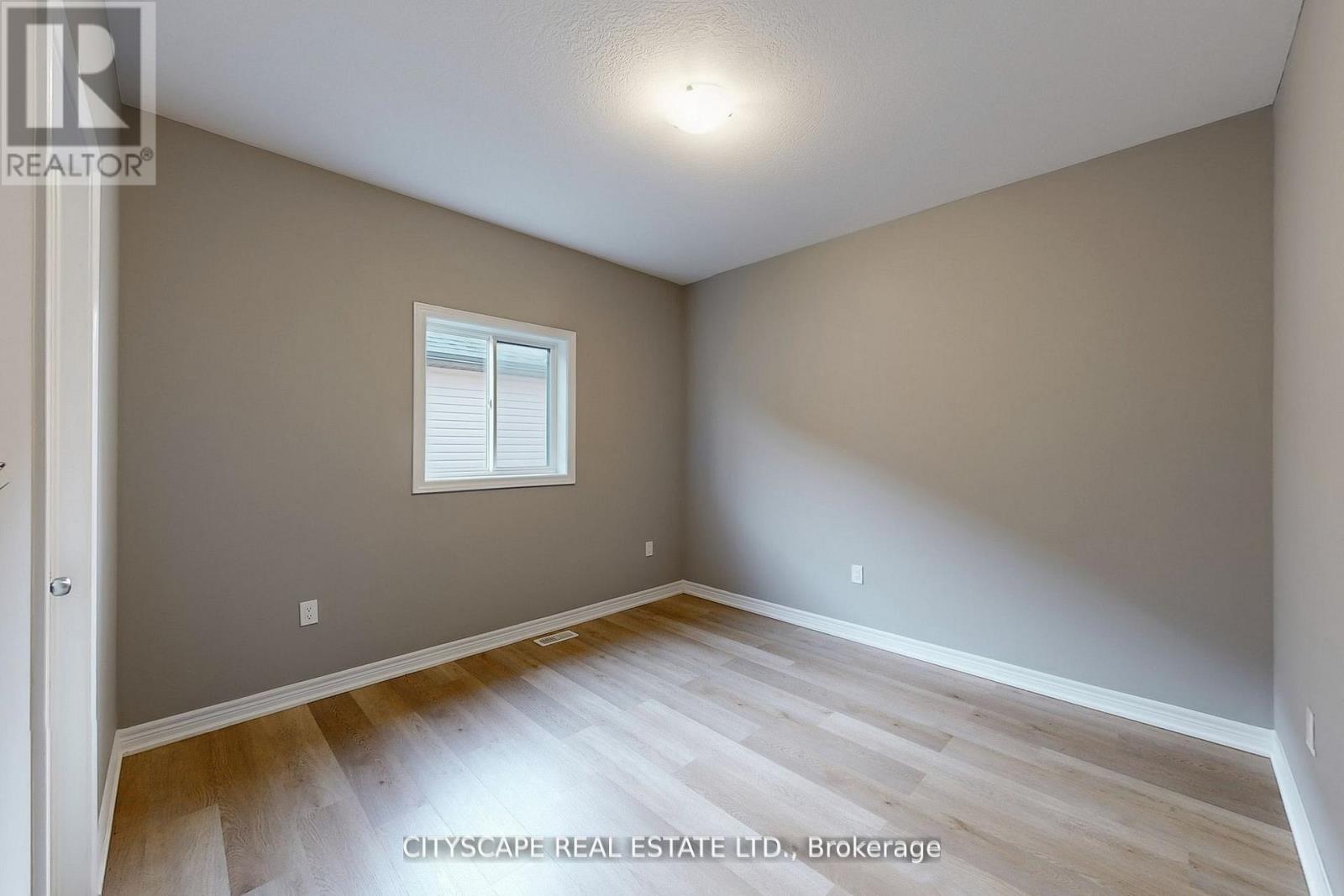 100 Tartan Avenue, Kitchener, Ontario  N2R 0N5 - Photo 37 - X12861370