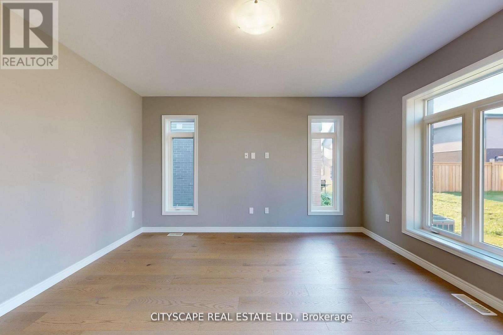 100 Tartan Avenue, Kitchener, Ontario  N2R 0N5 - Photo 5 - X12861370