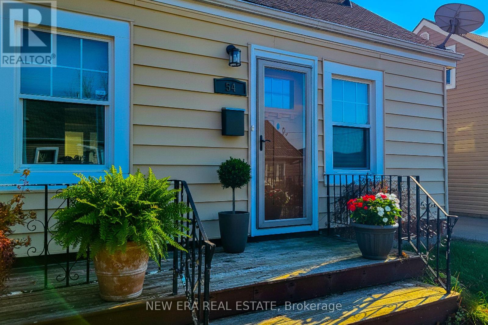 54 Eighth Avenue, Brantford, Ontario  N3S 1C3 - Photo 9 - X12861384