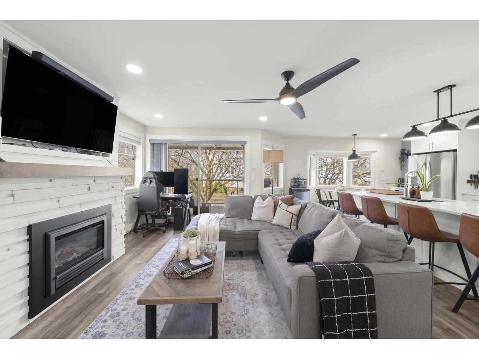 201 5464 201a Street, Langley, British Columbia  V3A 1S8 - Photo 11 - R3097351