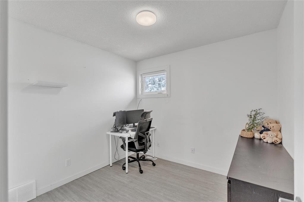 41 Marianne Road, Winnipeg, Manitoba  R2R 1W4 - Photo 15 - 202604134