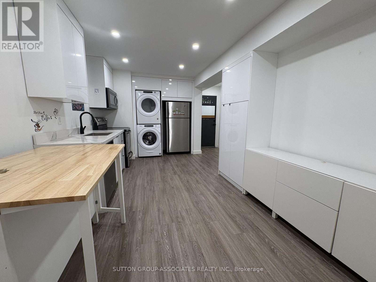 Lower - 222 Wychwood Avenue, Toronto, Ontario  M6C 2T3 - Photo 5 - C12807330