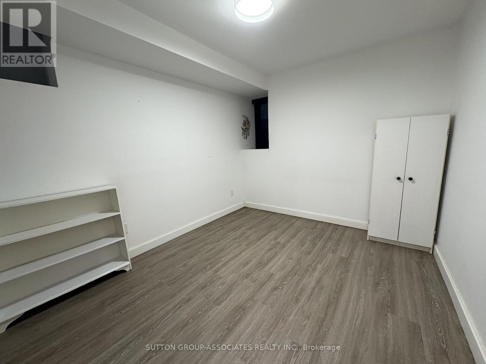 Lower - 222 Wychwood Avenue, Toronto, Ontario  M6C 2T3 - Photo 4 - C12807330