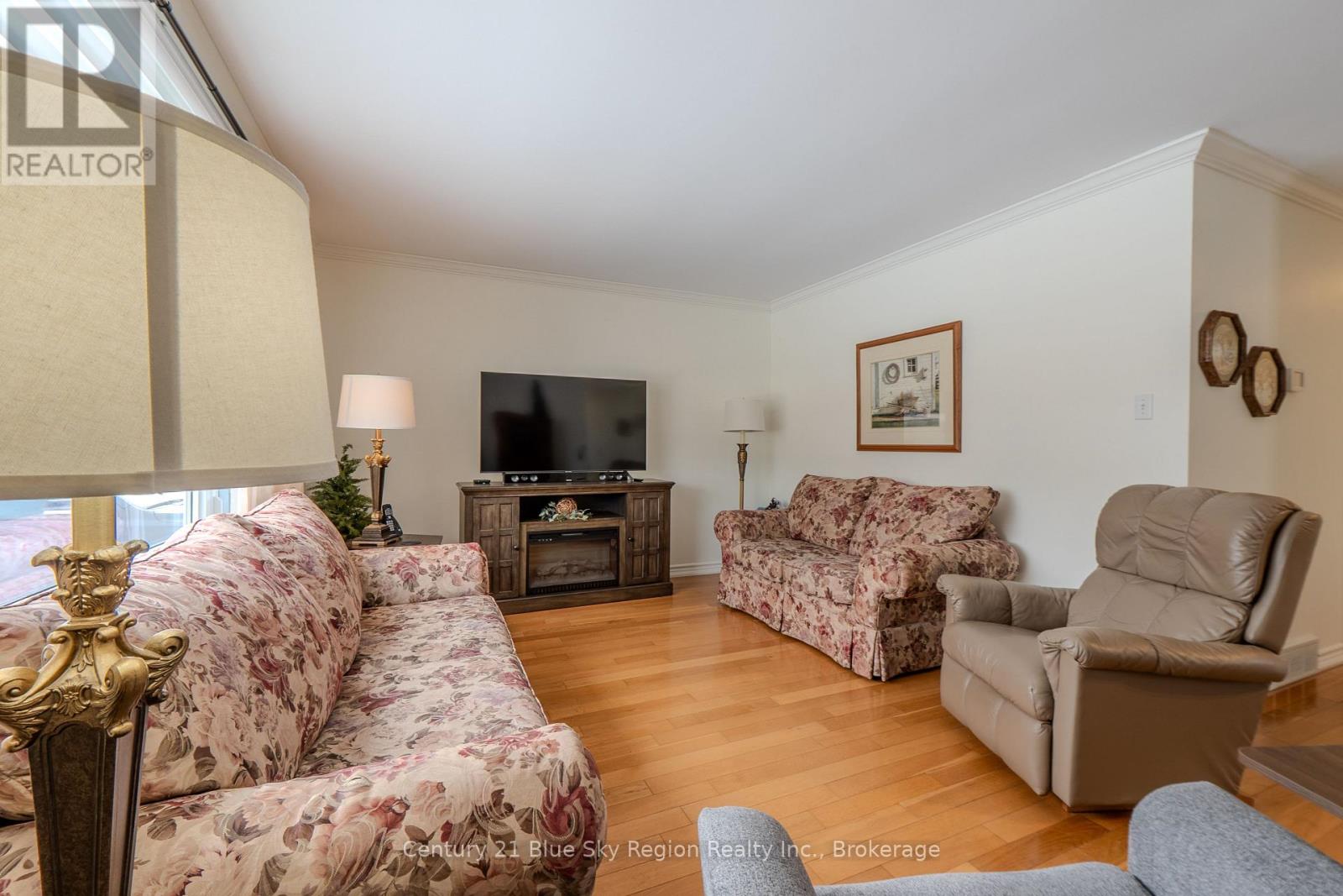 107 Strathcona Drive, North Bay (Ferris), Ontario  P1A 2N5 - Photo 11 - X12861558