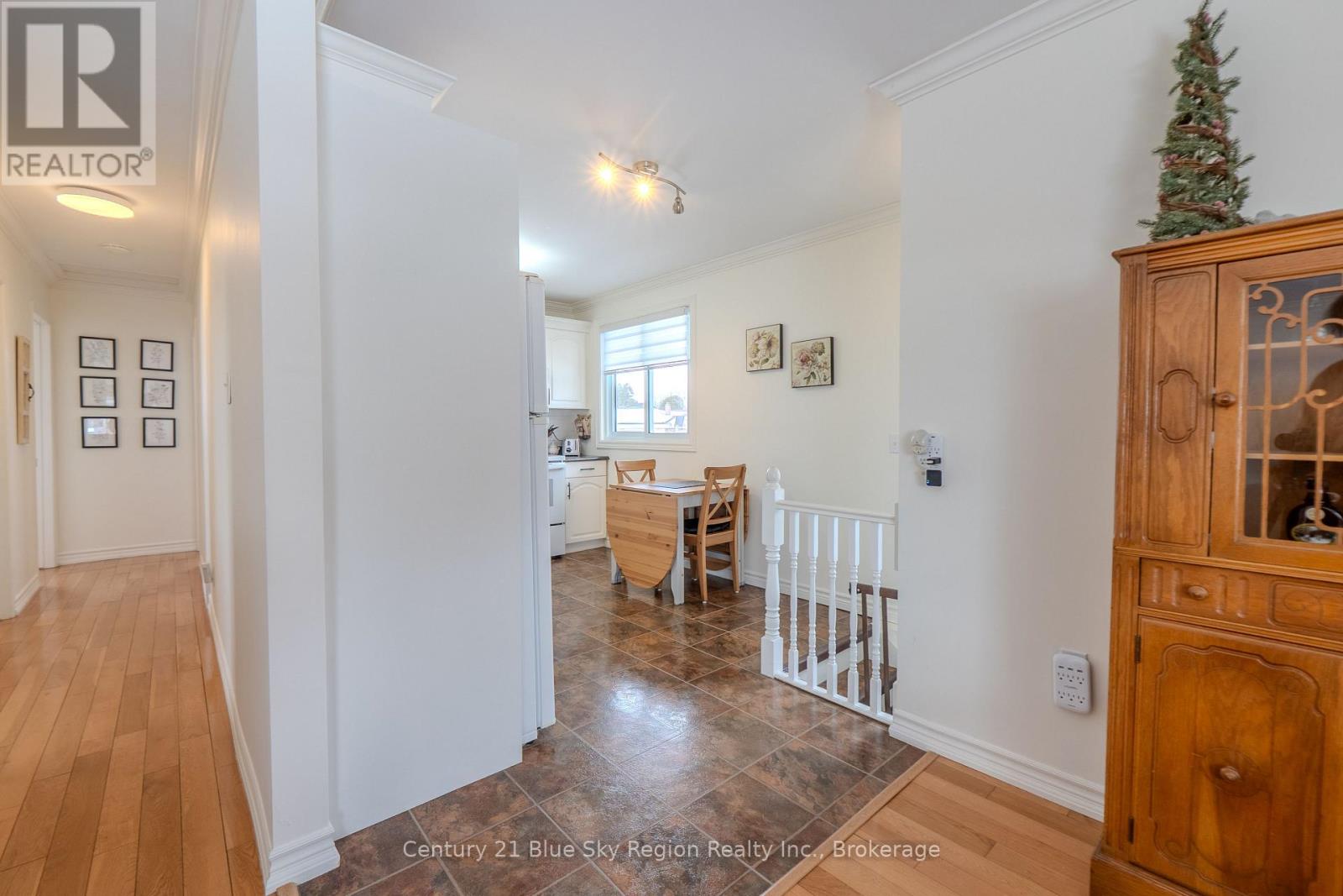 107 Strathcona Drive, North Bay (Ferris), Ontario  P1A 2N5 - Photo 5 - X12861558