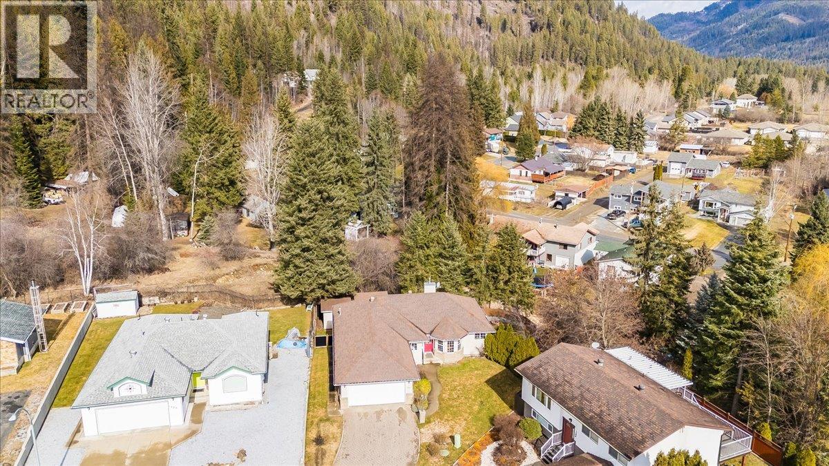 1931 Meadowlark Drive, Fruitvale, British Columbia  V0G 1L0 - Photo 70 - 10378372