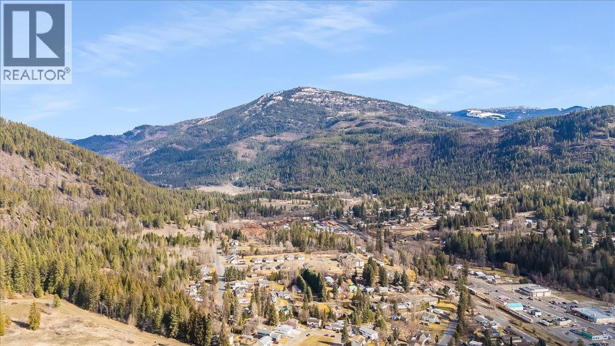 1931 Meadowlark Drive, Fruitvale, British Columbia  V0G 1L0 - Photo 75 - 10378372