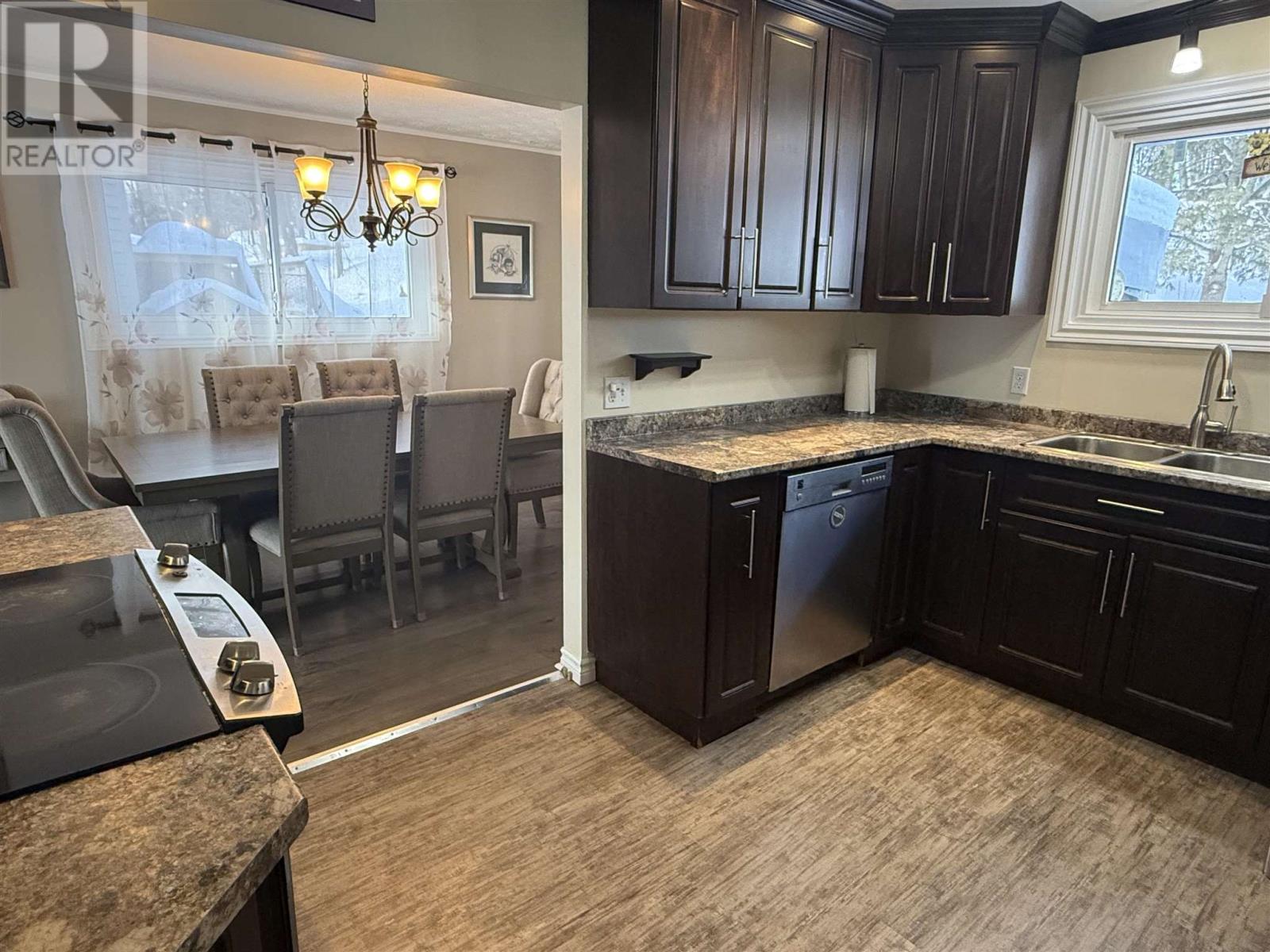 24 Axmith Ave, Elliot Lake, Ontario  P5A 1B7 - Photo 18 - SM260183