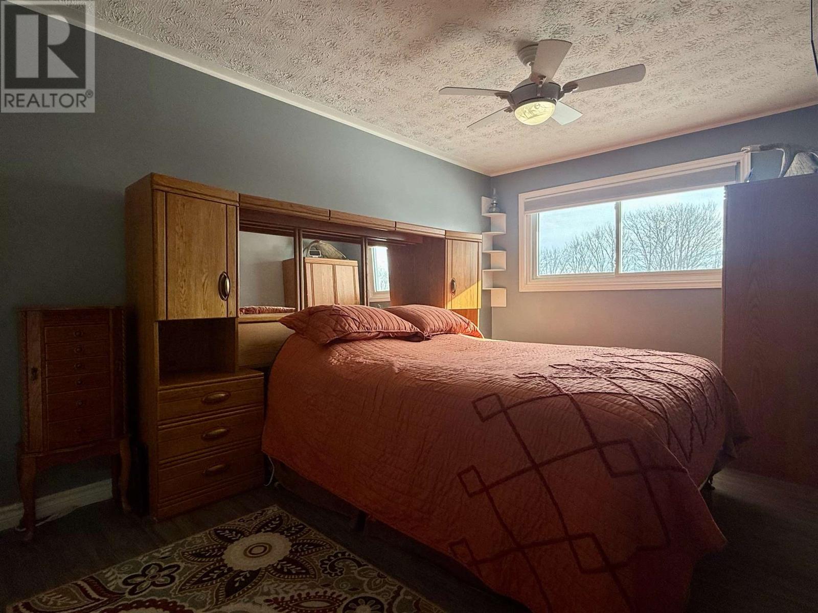 24 Axmith Ave, Elliot Lake, Ontario  P5A 1B7 - Photo 39 - SM260183