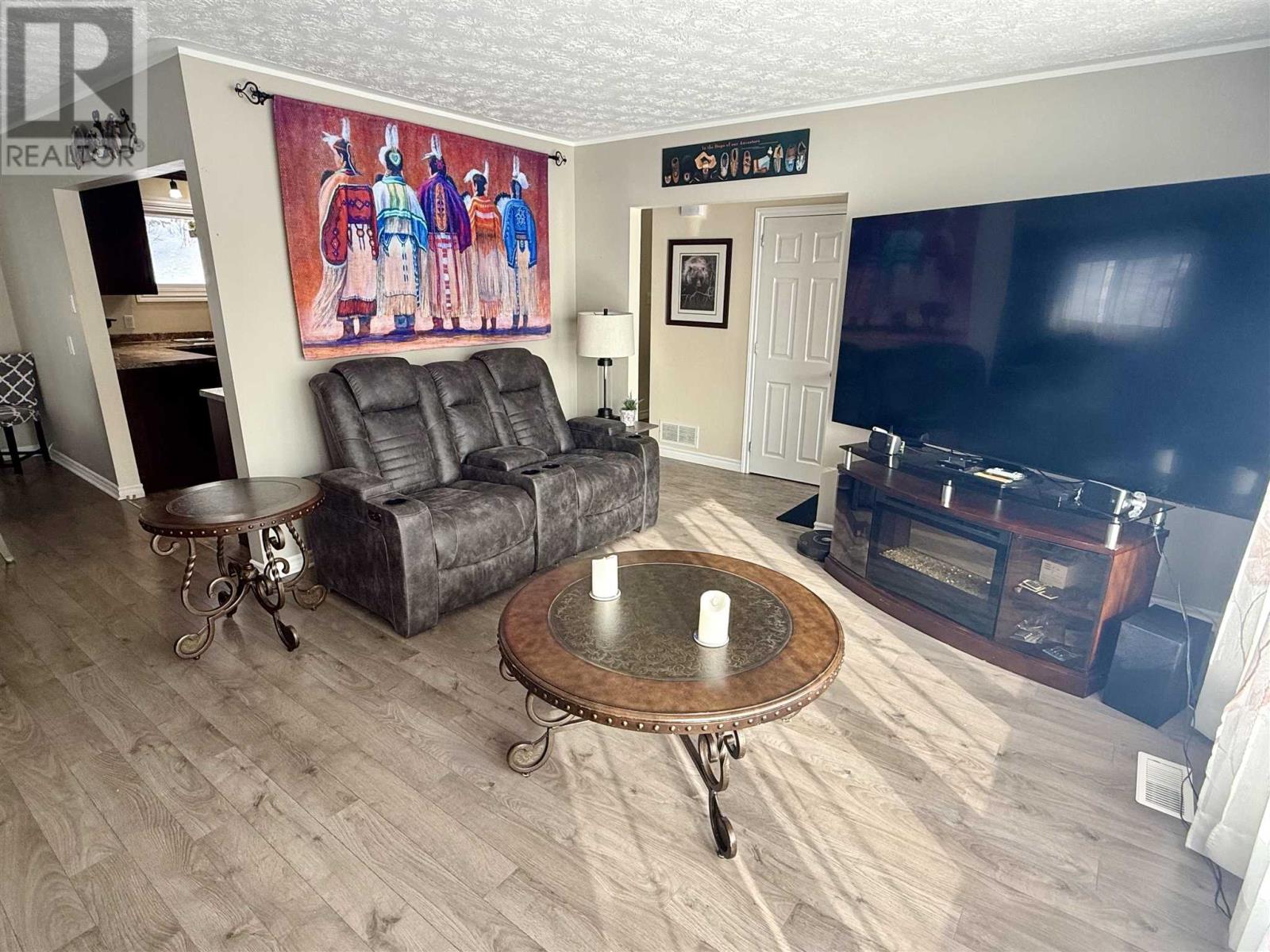 24 Axmith Ave, Elliot Lake, Ontario  P5A 1B7 - Photo 27 - SM260183