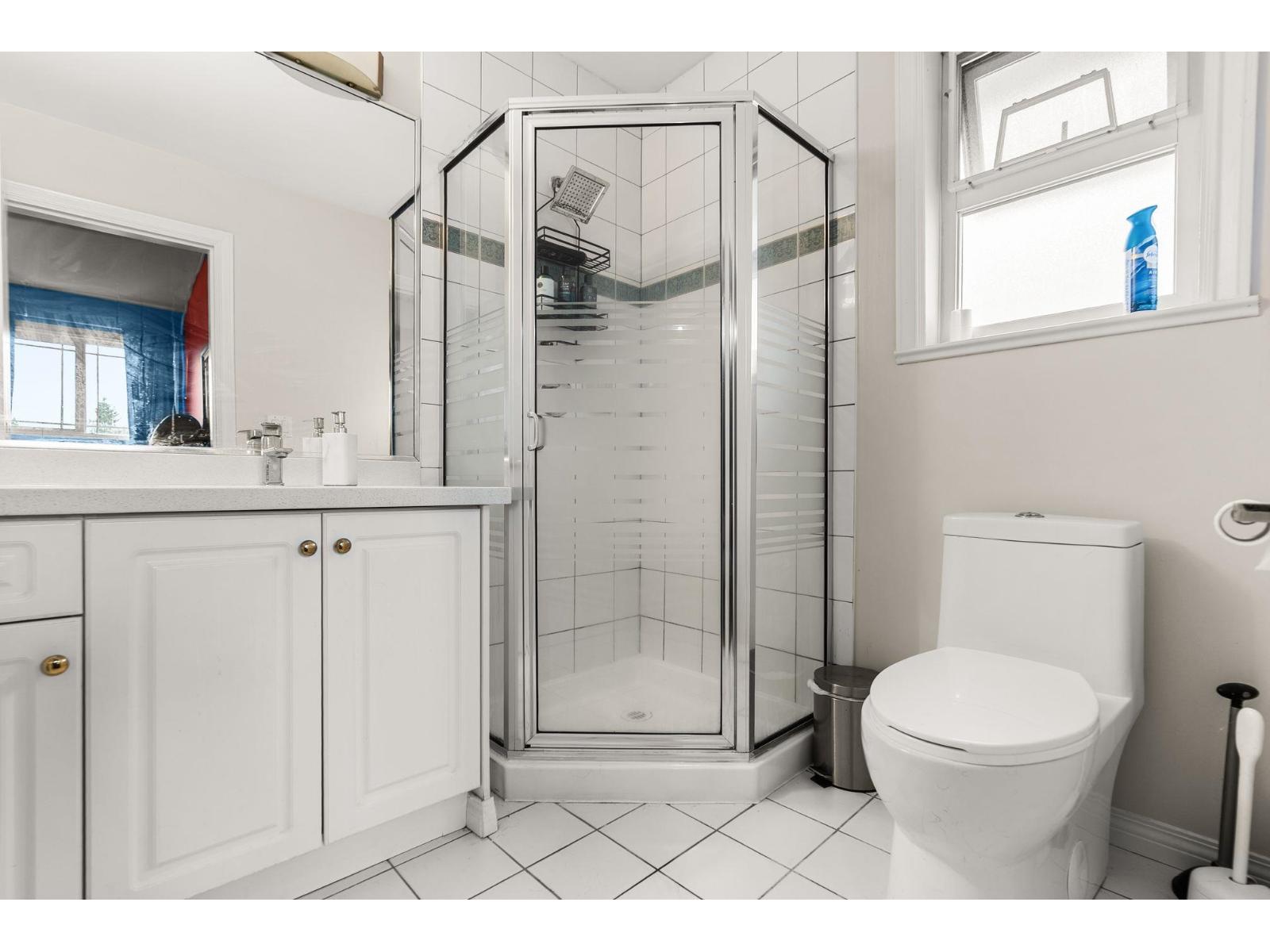 12179 63a Avenue, Surrey, British Columbia  V3X 3G8 - Photo 12 - R3096480