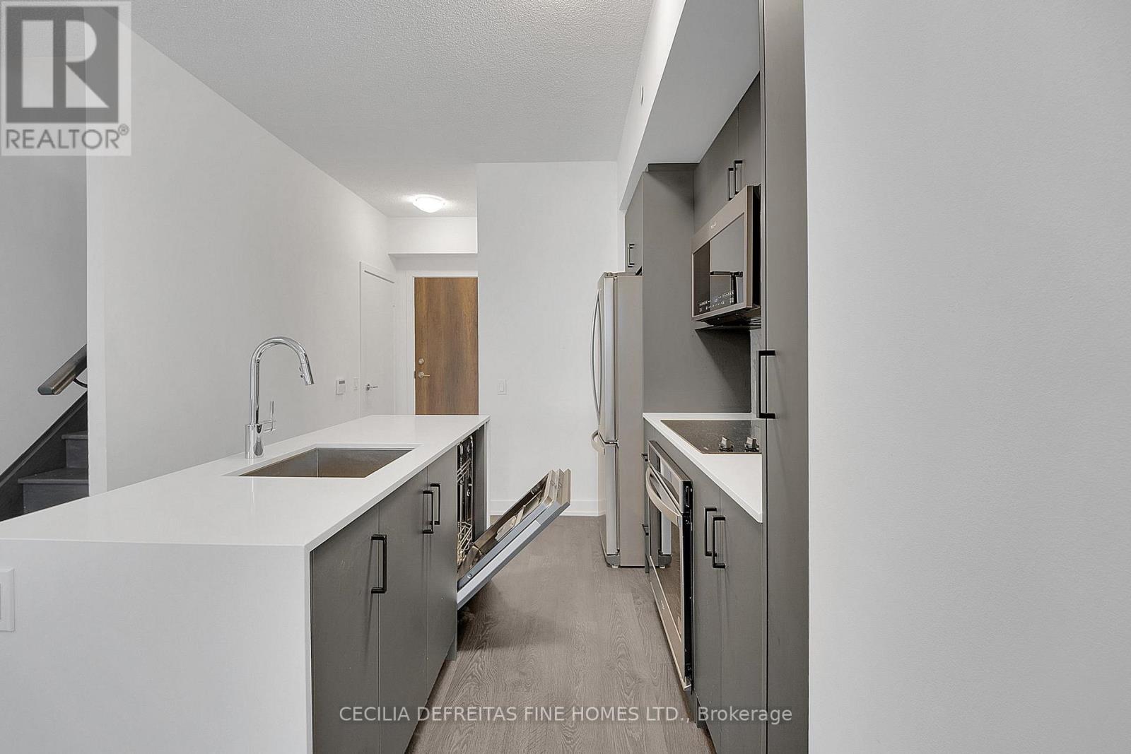 103 - 251 Manitoba Street, Toronto, Ontario  M8Y 0C7 - Photo 14 - W12858192