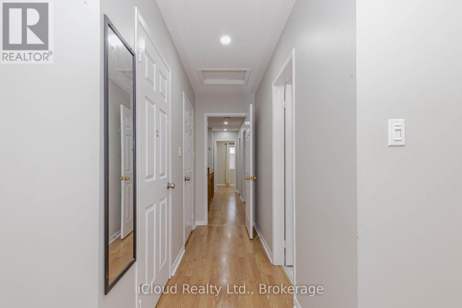 Main/2nd Flr - 3141 Turbine Crescent, Mississauga, Ontario  L5M 6W1 - Photo 17 - W12860610