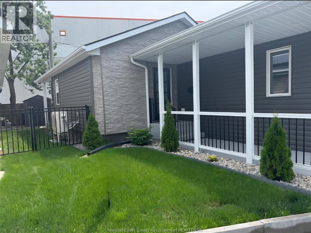 20 BONITA, windsor, Ontario