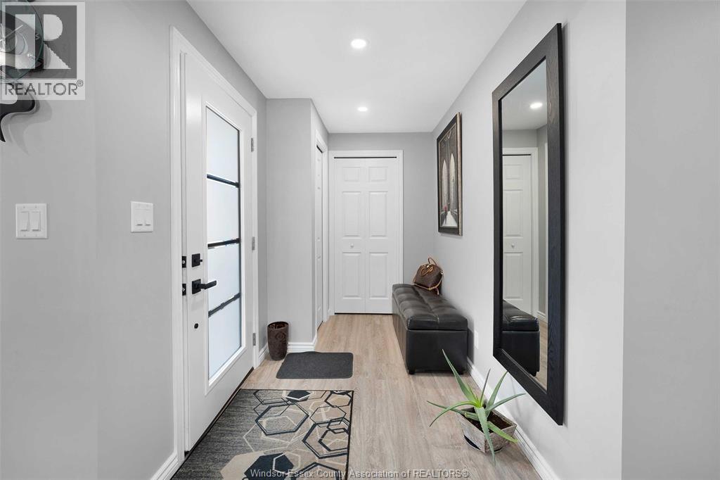 20 Bonita, Windsor, Ontario  N8W 2B5 - Photo 11 - 26004852