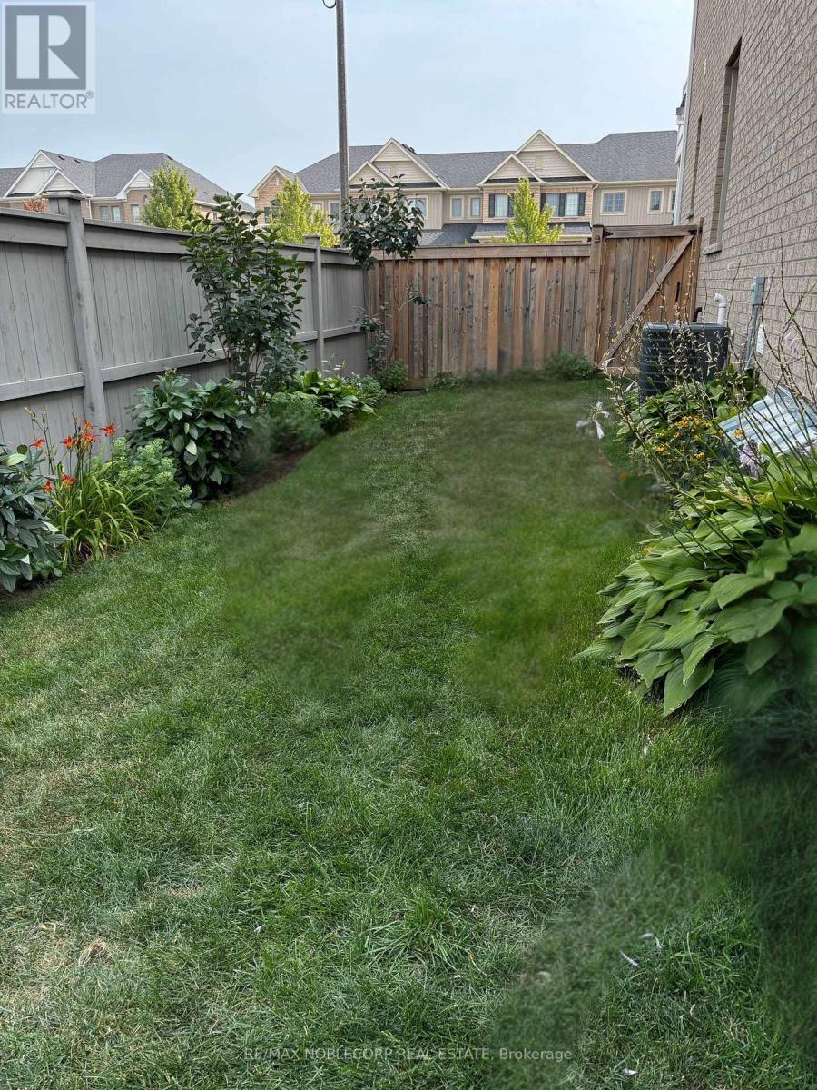 40 Sharpe Crescent, New Tecumseth (Tottenham), Ontario  L0G 1W0 - Photo 35 - N12860286