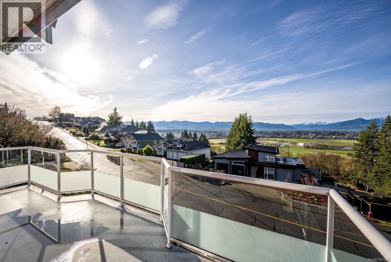 1418 Valley View Dr, Courtenay, British Columbia  V9N 8T3 - Photo 2 - 1027269