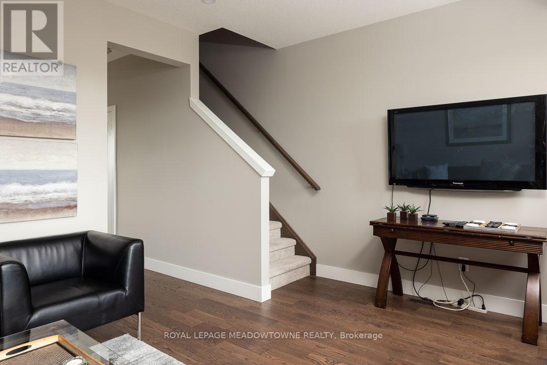 2144 Meadowgate Boulevard S, London South, Ontario  N6M 0H5 - Photo 5 - X12857764