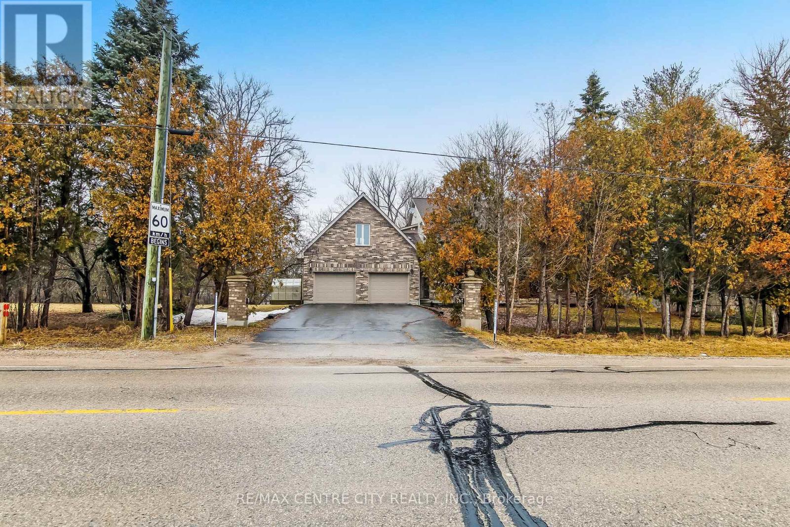 1496 Sunningdale Road E, London North, Ontario  N5X 3Y6 - Photo 2 - X12861720