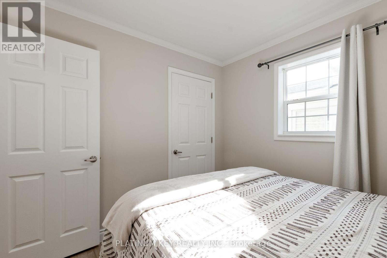 16 Lindsay Drive, Strathroy-Caradoc, Ontario  N7G 0C5 - Photo 21 - X12861734