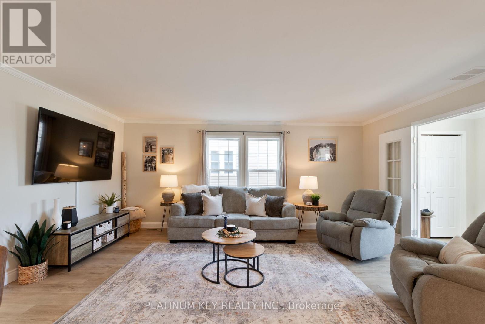 16 Lindsay Drive, Strathroy-Caradoc, Ontario  N7G 0C5 - Photo 8 - X12861734