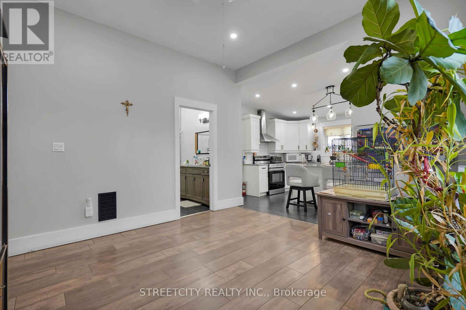 7 Myrtle Street, St. Thomas, Ontario  N5R 2E6 - Photo 19 - X12861748