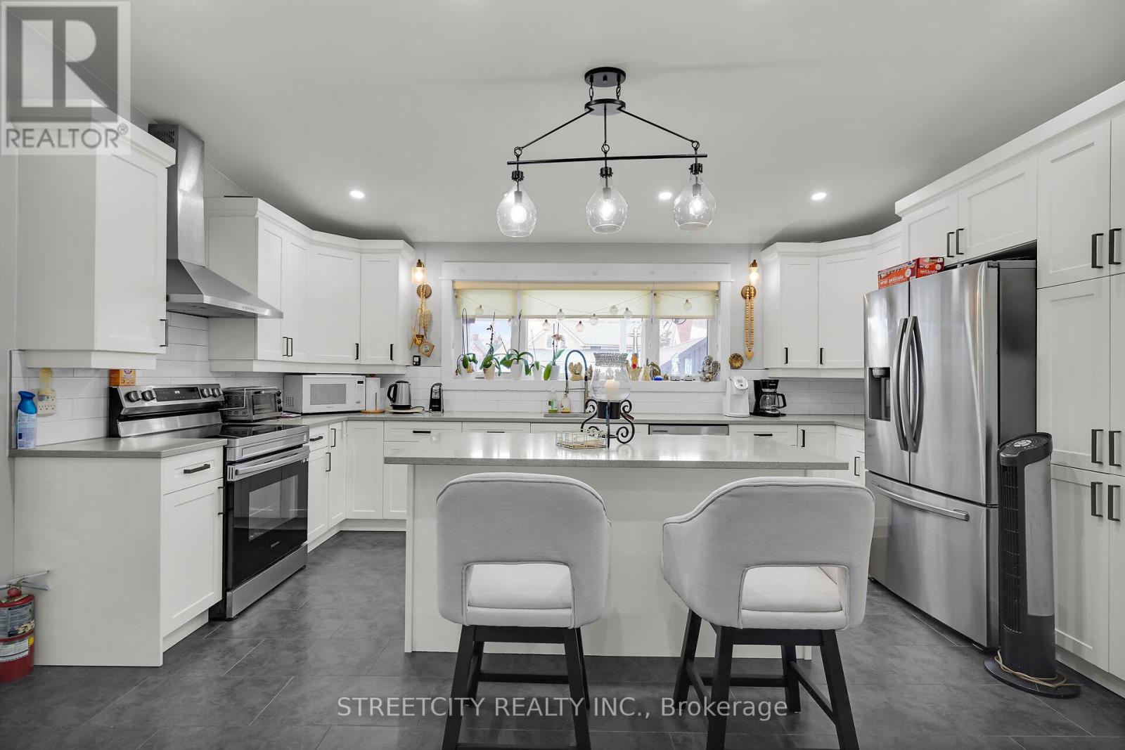 7 Myrtle Street, St. Thomas, Ontario  N5R 2E6 - Photo 20 - X12861748