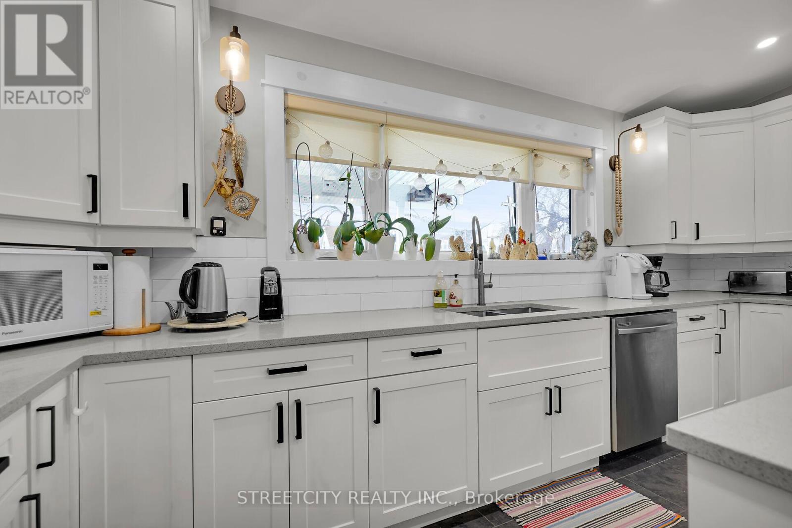 7 Myrtle Street, St. Thomas, Ontario  N5R 2E6 - Photo 22 - X12861748