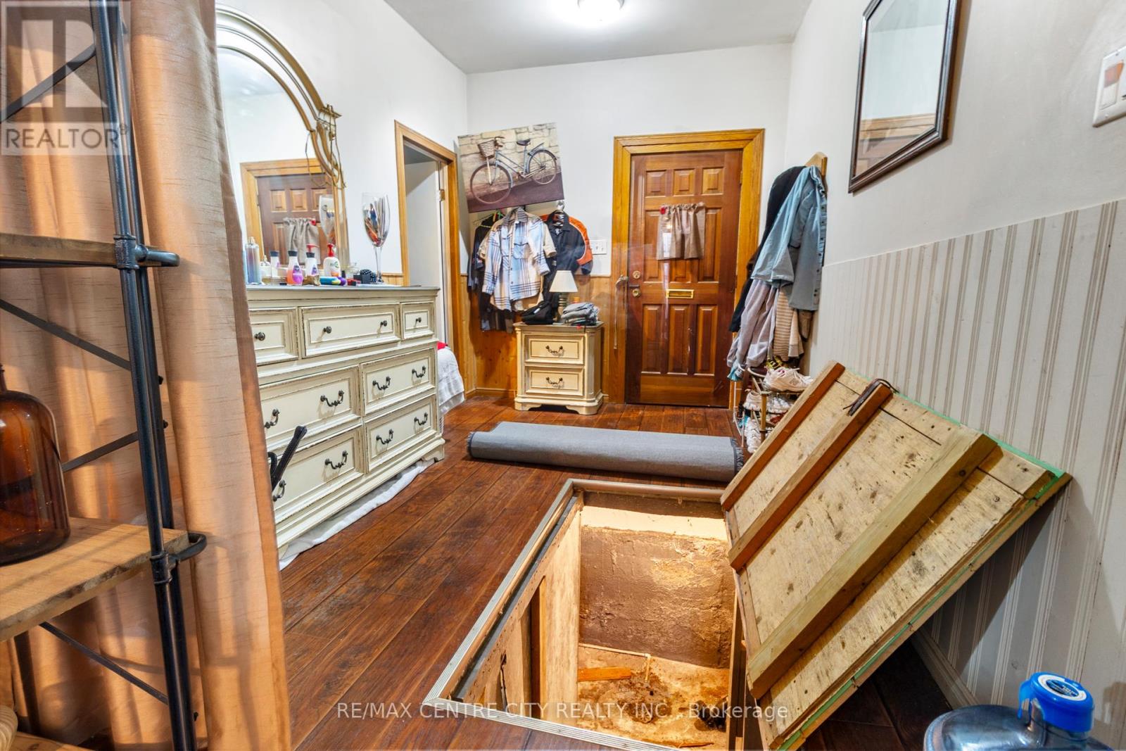 21 Owaissa Street, St. Thomas, Ontario  N5P 1T1 - Photo 14 - X12861752