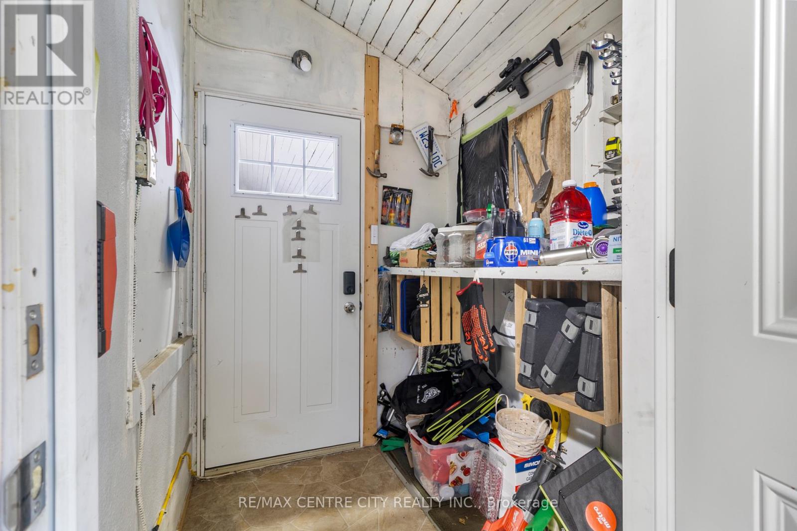 21 Owaissa Street, St. Thomas, Ontario  N5P 1T1 - Photo 4 - X12861752