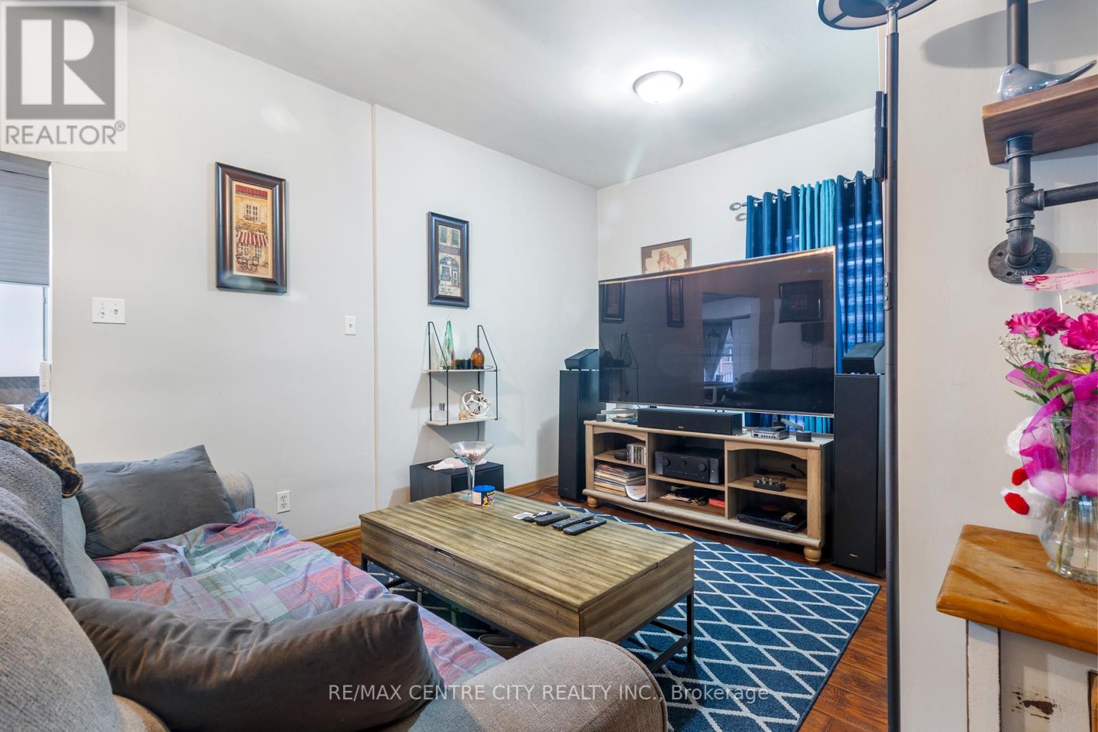 21 Owaissa Street, St. Thomas, Ontario  N5P 1T1 - Photo 9 - X12861752