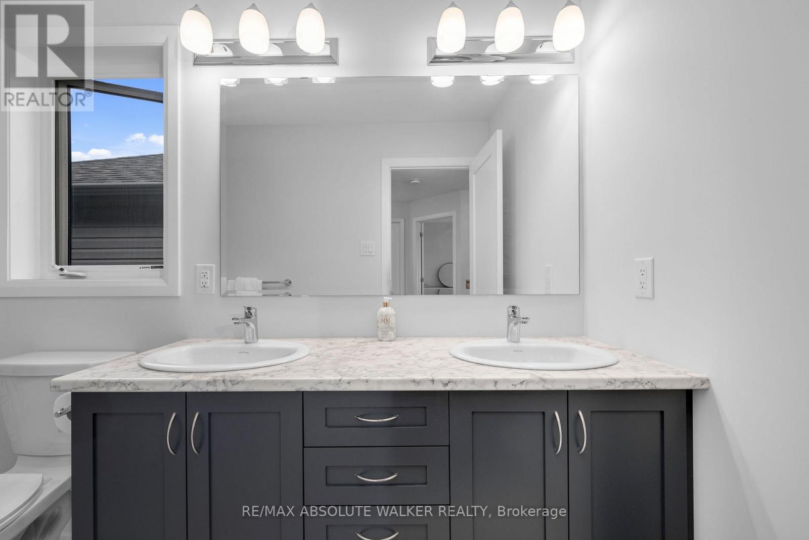 21 Fossa Terrace N, Ottawa, Ontario  K2J 6W4 - Photo 24 - X12861550