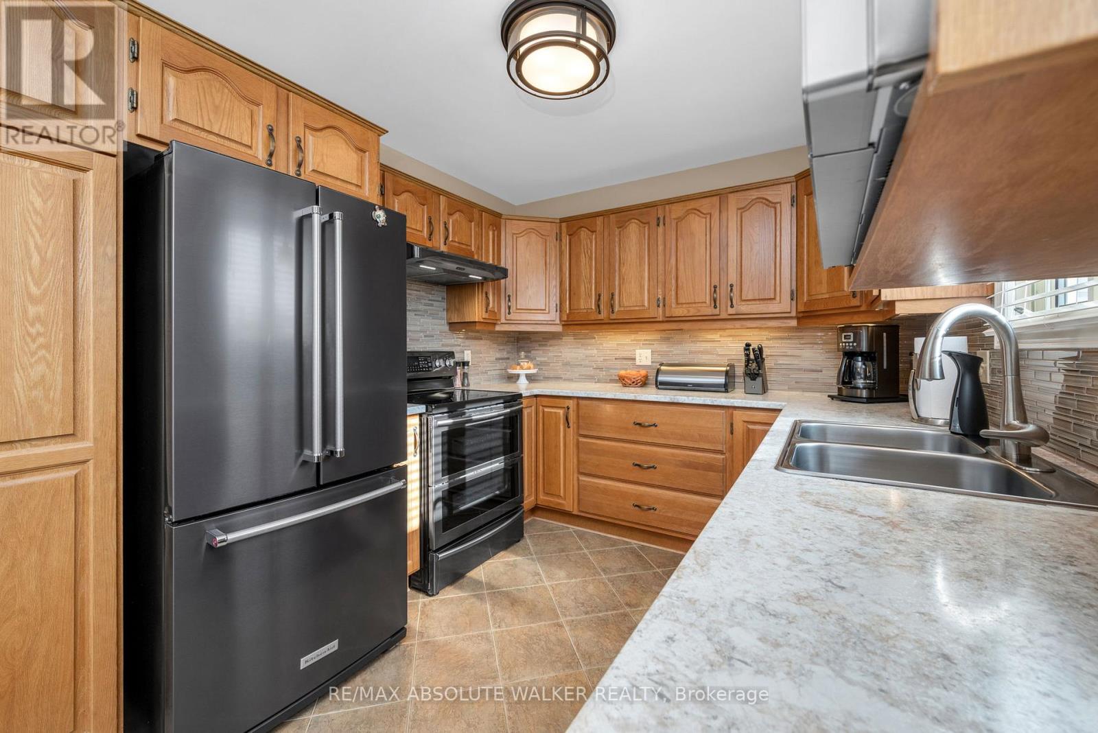 1768 Calumet Lane, Ottawa, Ontario  K1C 1V9 - Photo 13 - X12861564