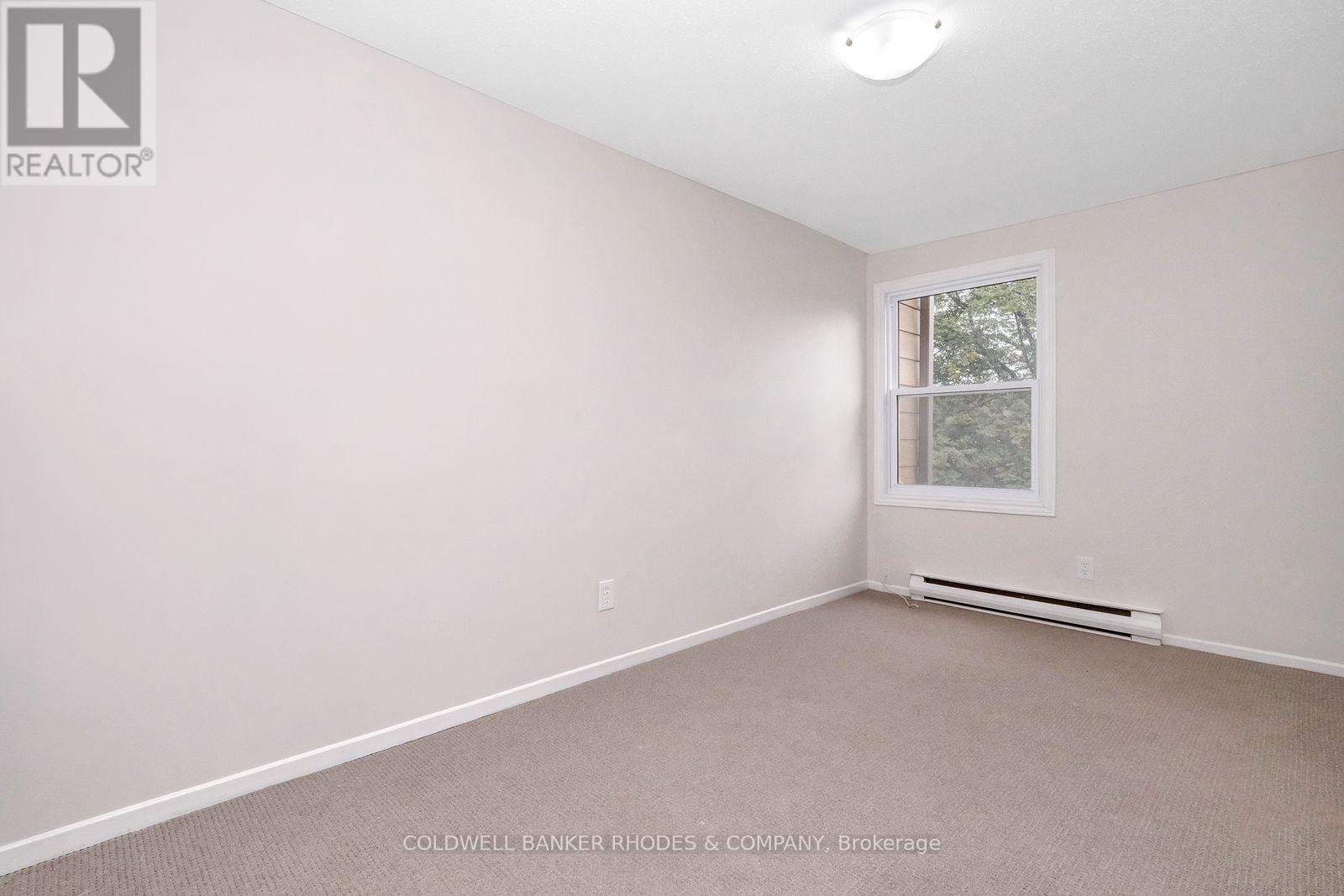 2098 Eric Crescent, Ottawa, Ontario  K1B 4P4 - Photo 20 - X12861594