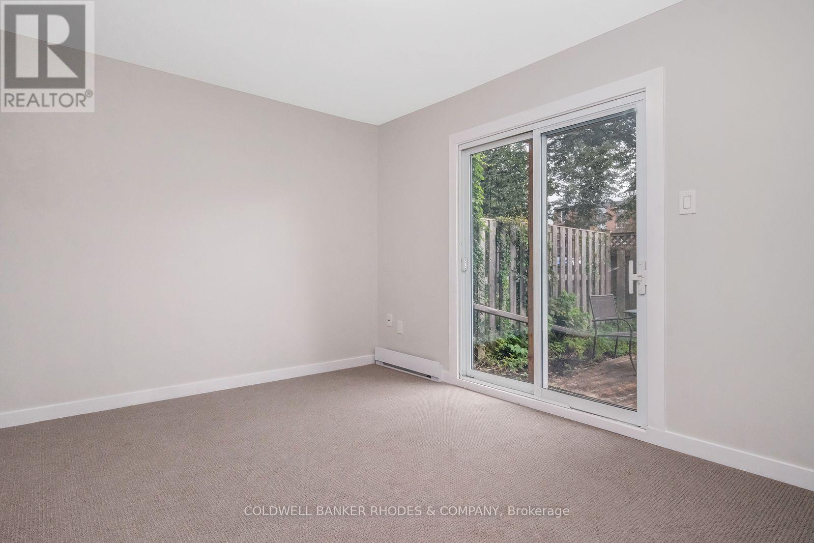 2098 Eric Crescent, Ottawa, Ontario  K1B 4P4 - Photo 22 - X12861594