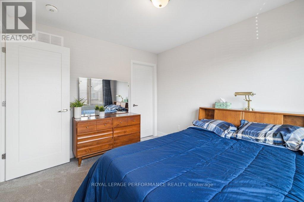 644 Crevier Walk, Ottawa, Ontario  K1W 0M7 - Photo 22 - X12861634