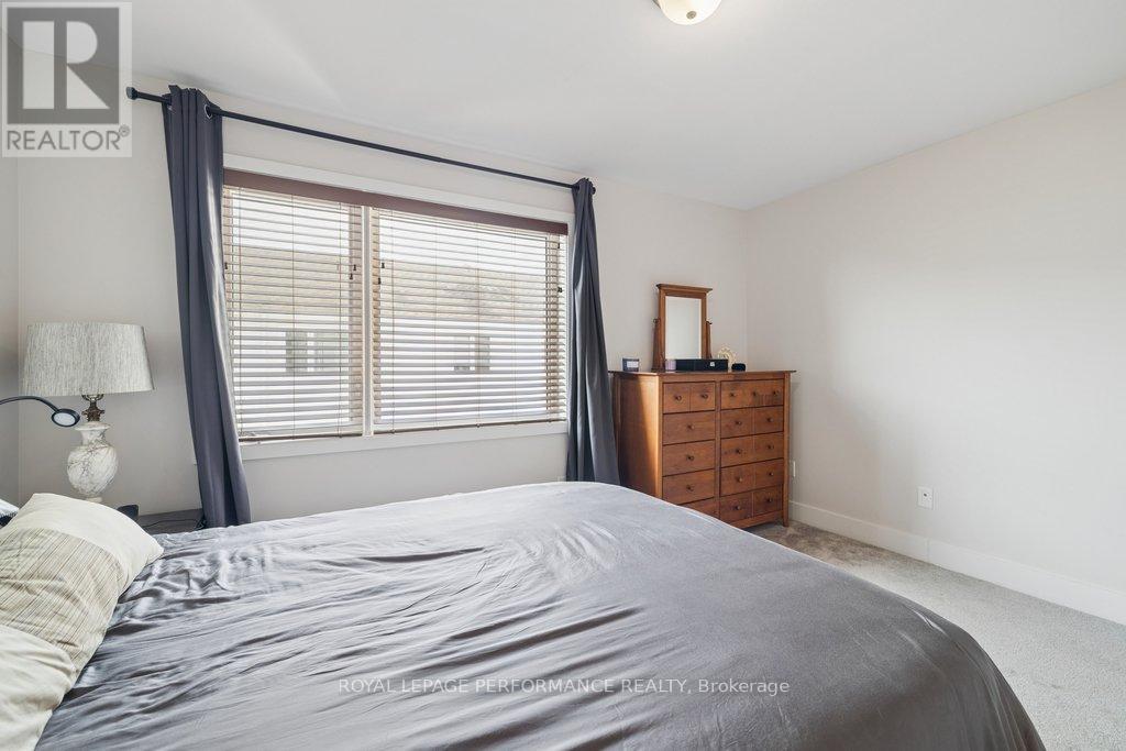 644 Crevier Walk, Ottawa, Ontario  K1W 0M7 - Photo 30 - X12861634