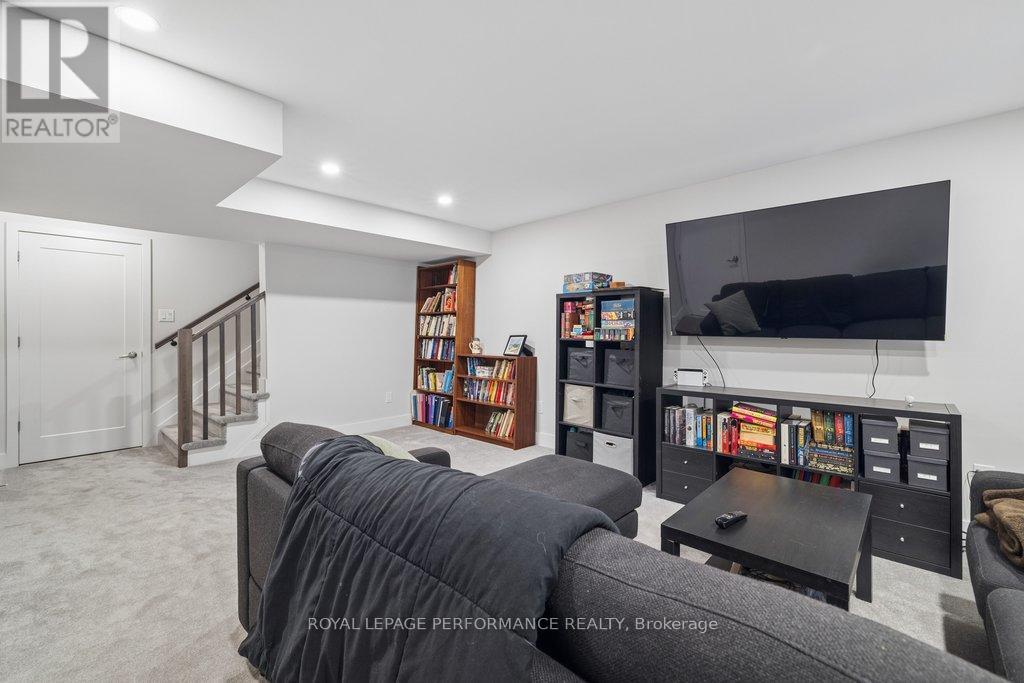 644 Crevier Walk, Ottawa, Ontario  K1W 0M7 - Photo 34 - X12861634