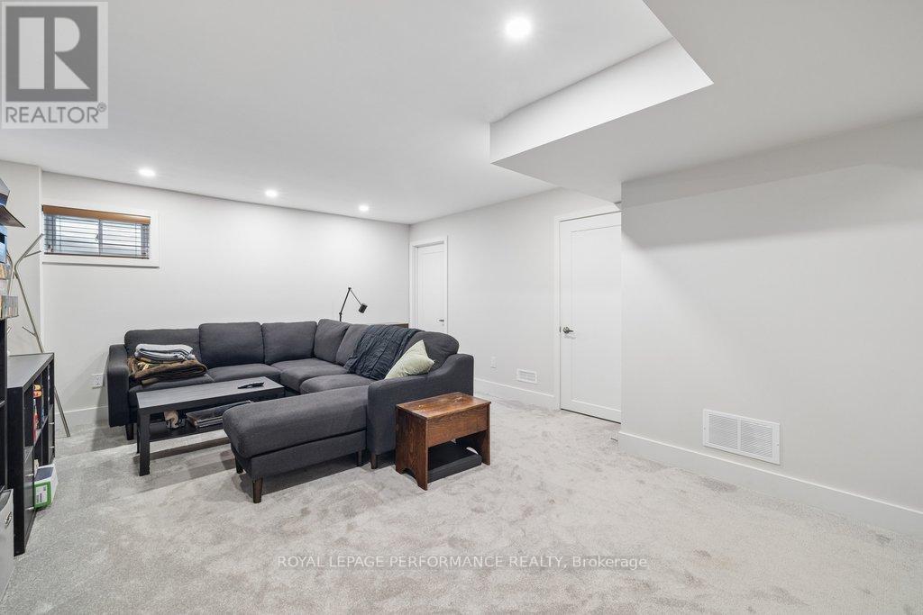 644 Crevier Walk, Ottawa, Ontario  K1W 0M7 - Photo 36 - X12861634